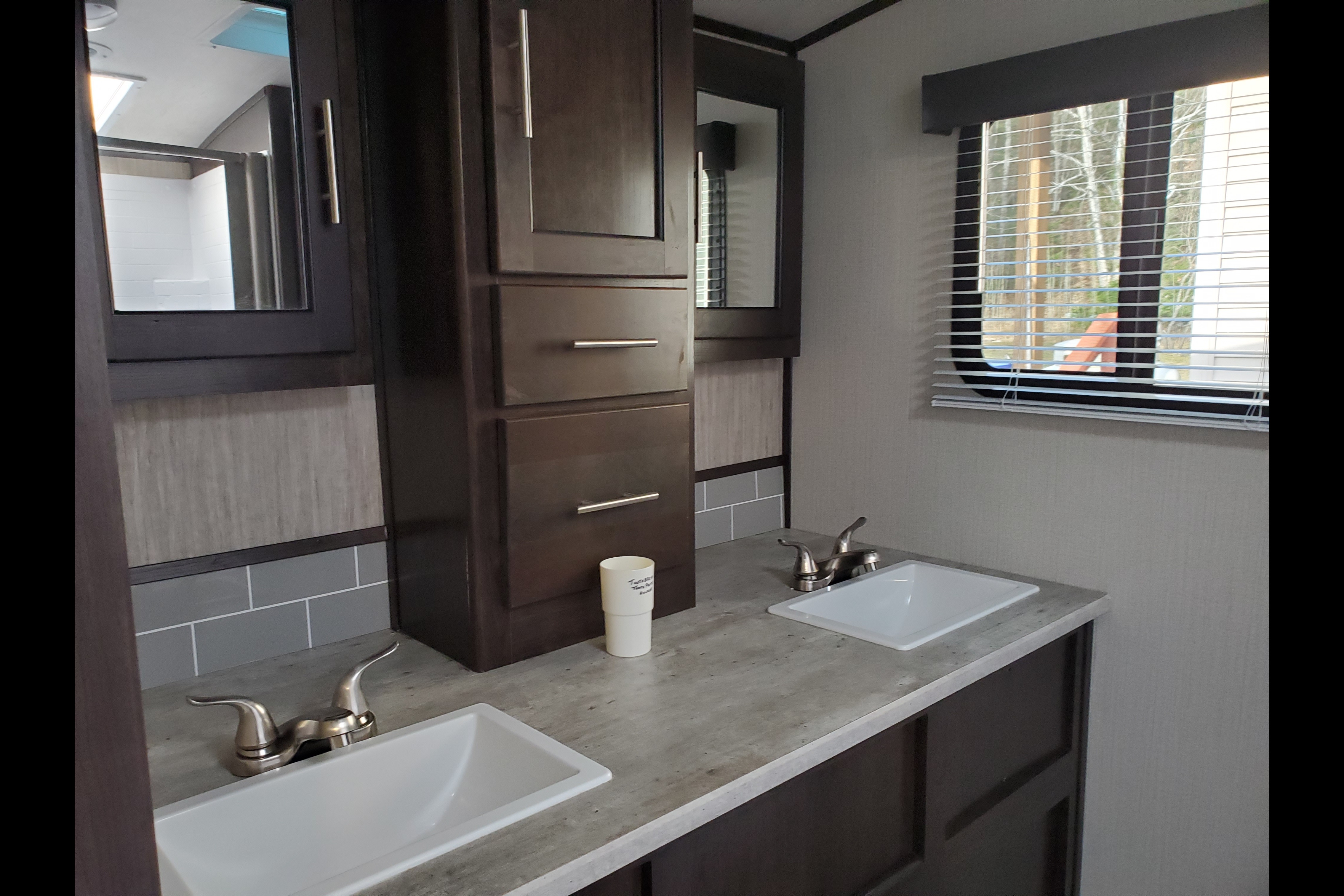 Nicole / Rob's  Fun Finder Travel Trailer