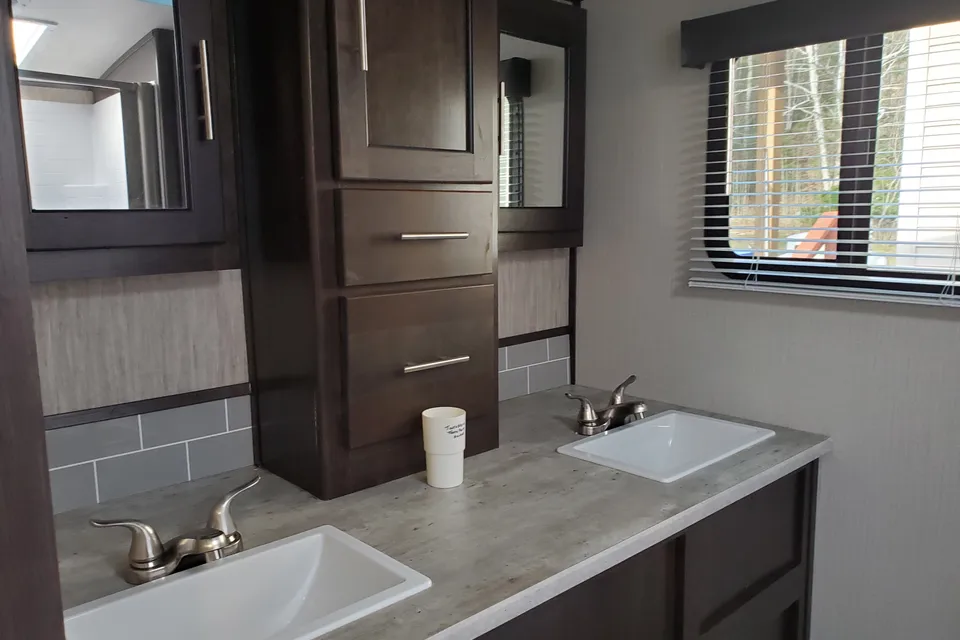 Nicole / Rob's  Fun Finder Travel Trailer