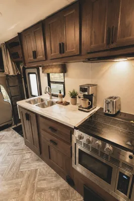 Road Buddy: 2021 Forest River Sunseeker LE