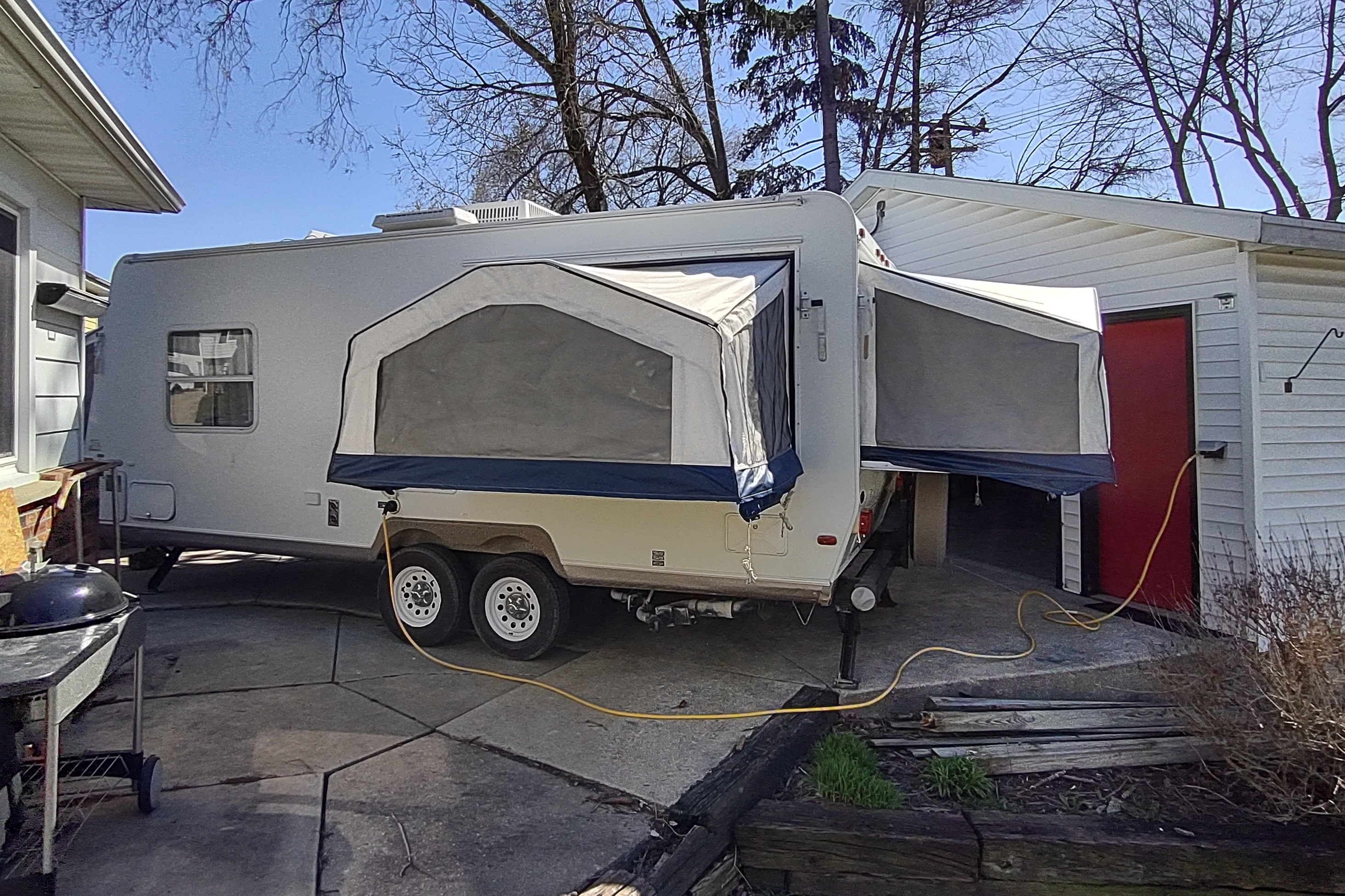 Rockwood 22ss Hybrid