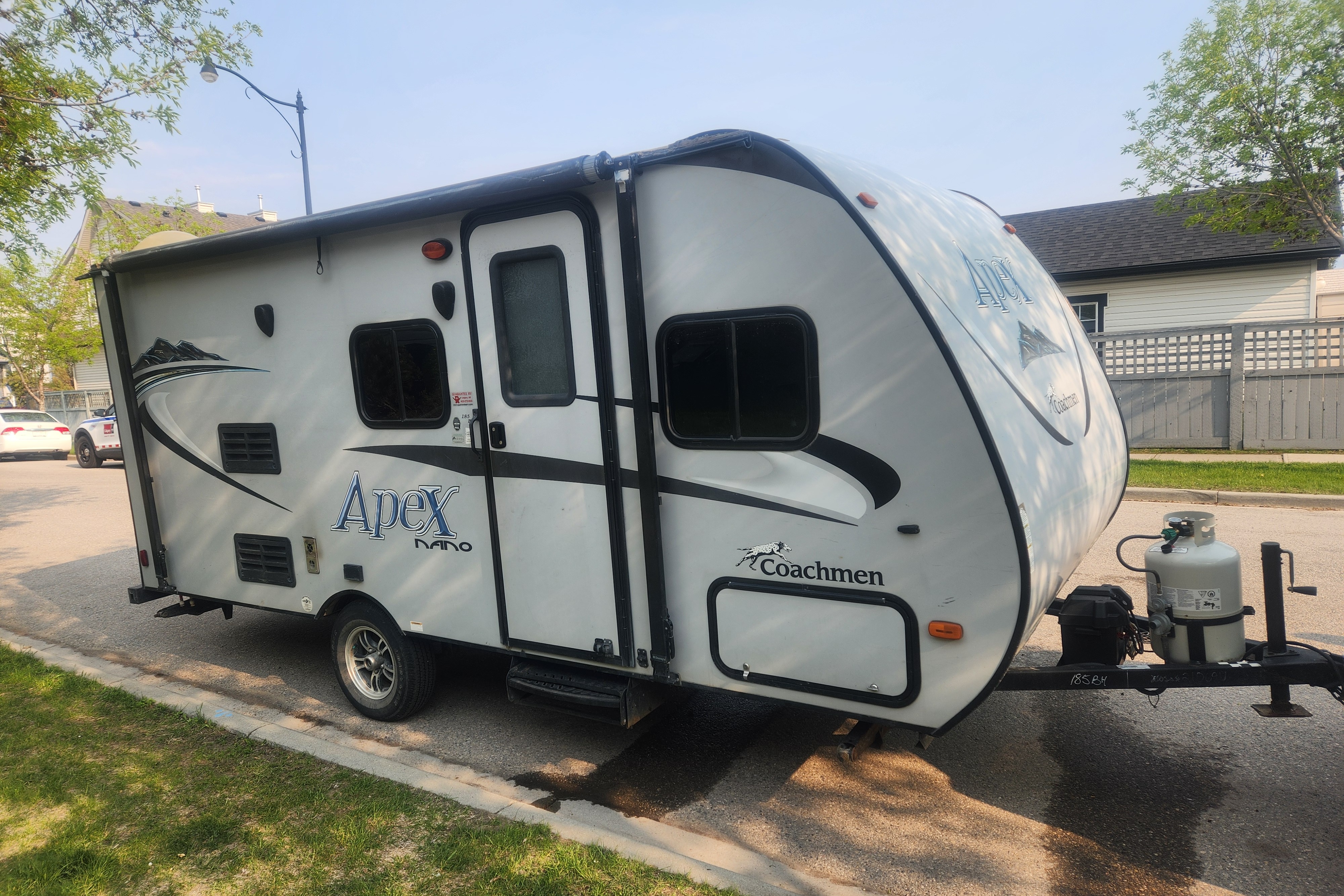 CZ's Coachmen Apex Travel Trailer
