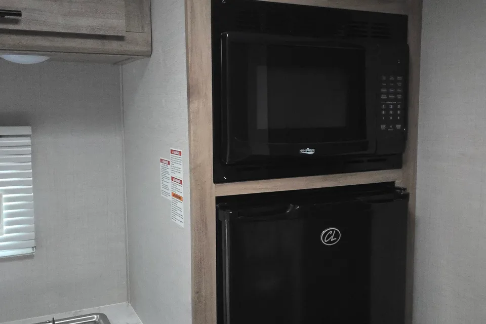 Kevin's Gulf Stream Conquest Travel Trailer