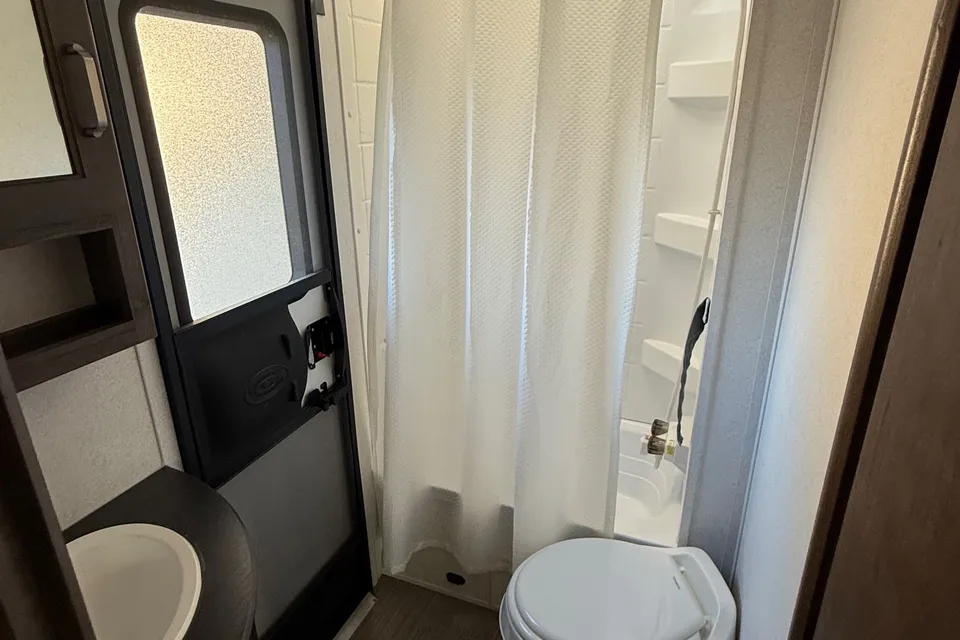Kylie’s Keystone Passport GT Travel Trailer