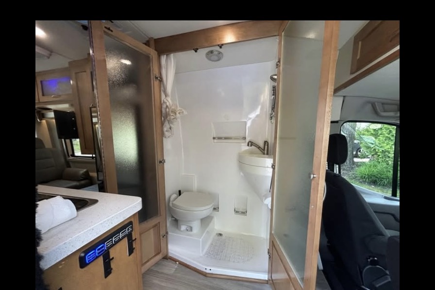 Léo Ford Transit 3500HD CLASSE B