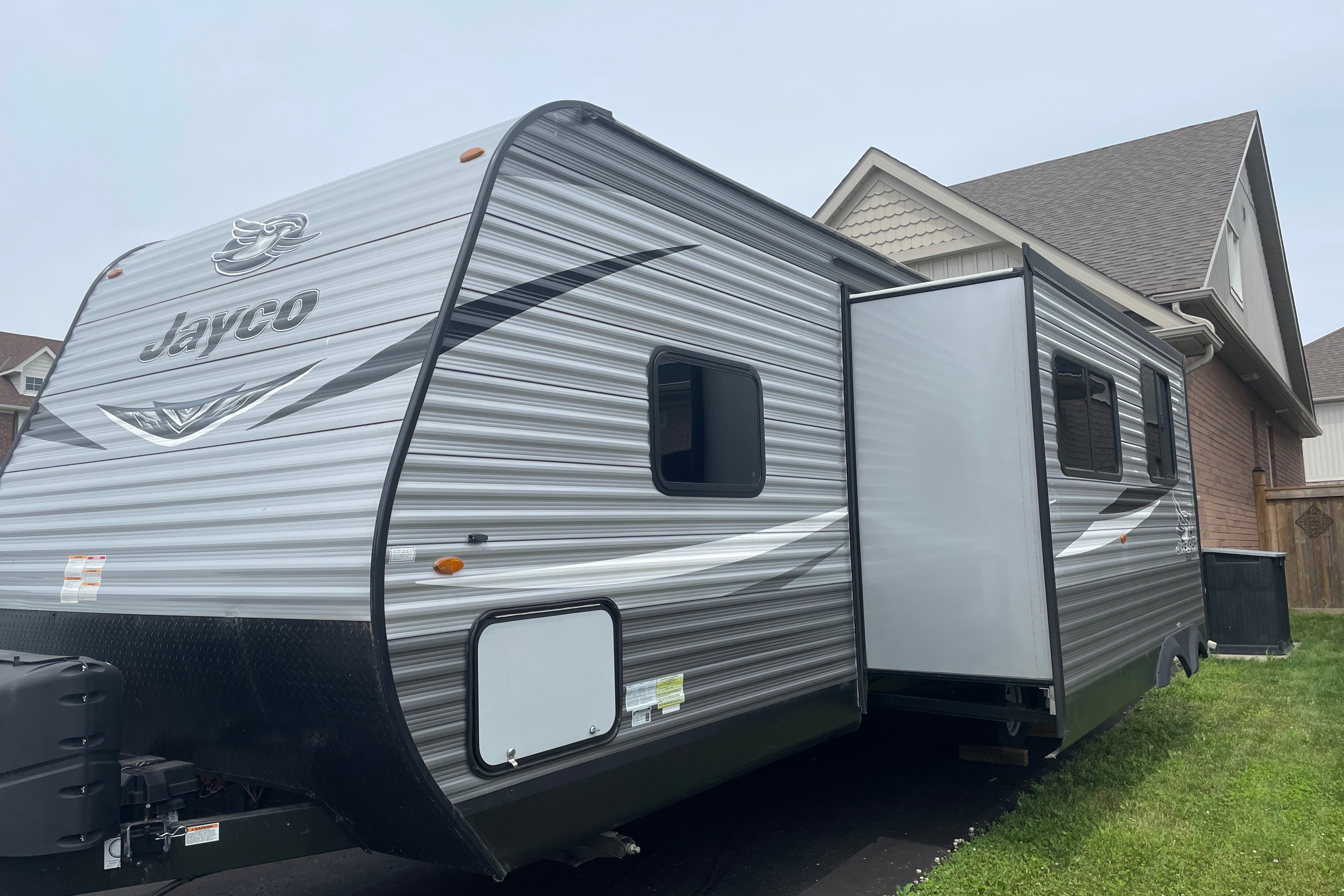 Chantelle's Jayco 287bhs Travel Trailer