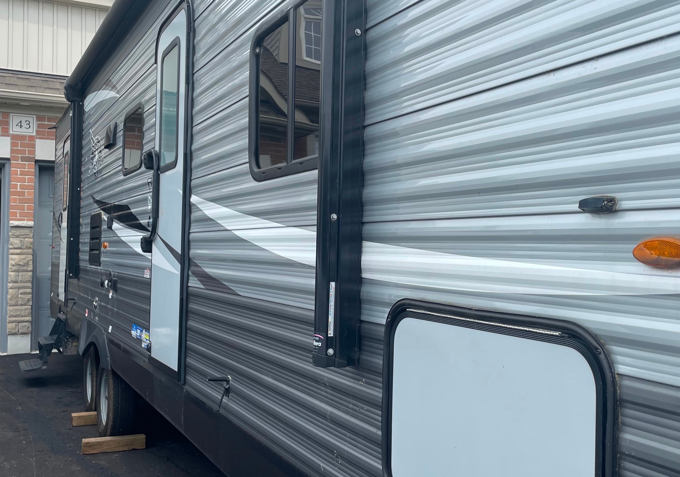 Chantelle's Jayco 287bhs Travel Trailer