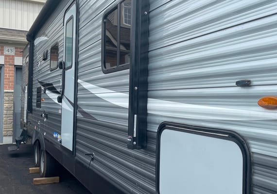 Chantelle's Jayco 287bhs Travel Trailer