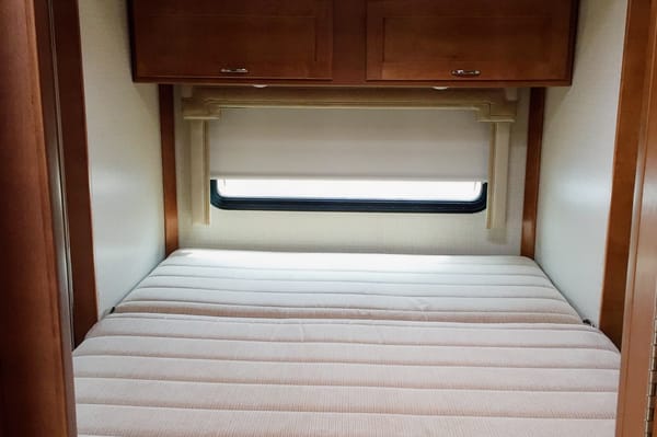 2018 Winnebago Spirit 26A ClassC 3-Slide-out Toilet Bath Separation