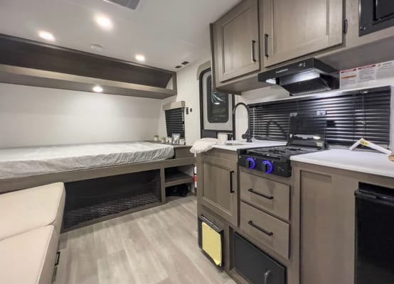 Grand Design Transcend one 151bh Travel Trailer