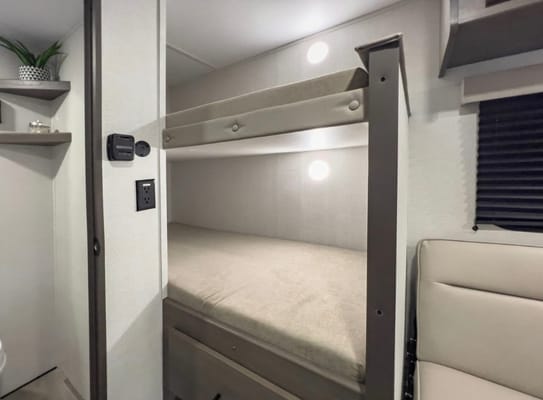Grand Design Transcend one 151bh Travel Trailer