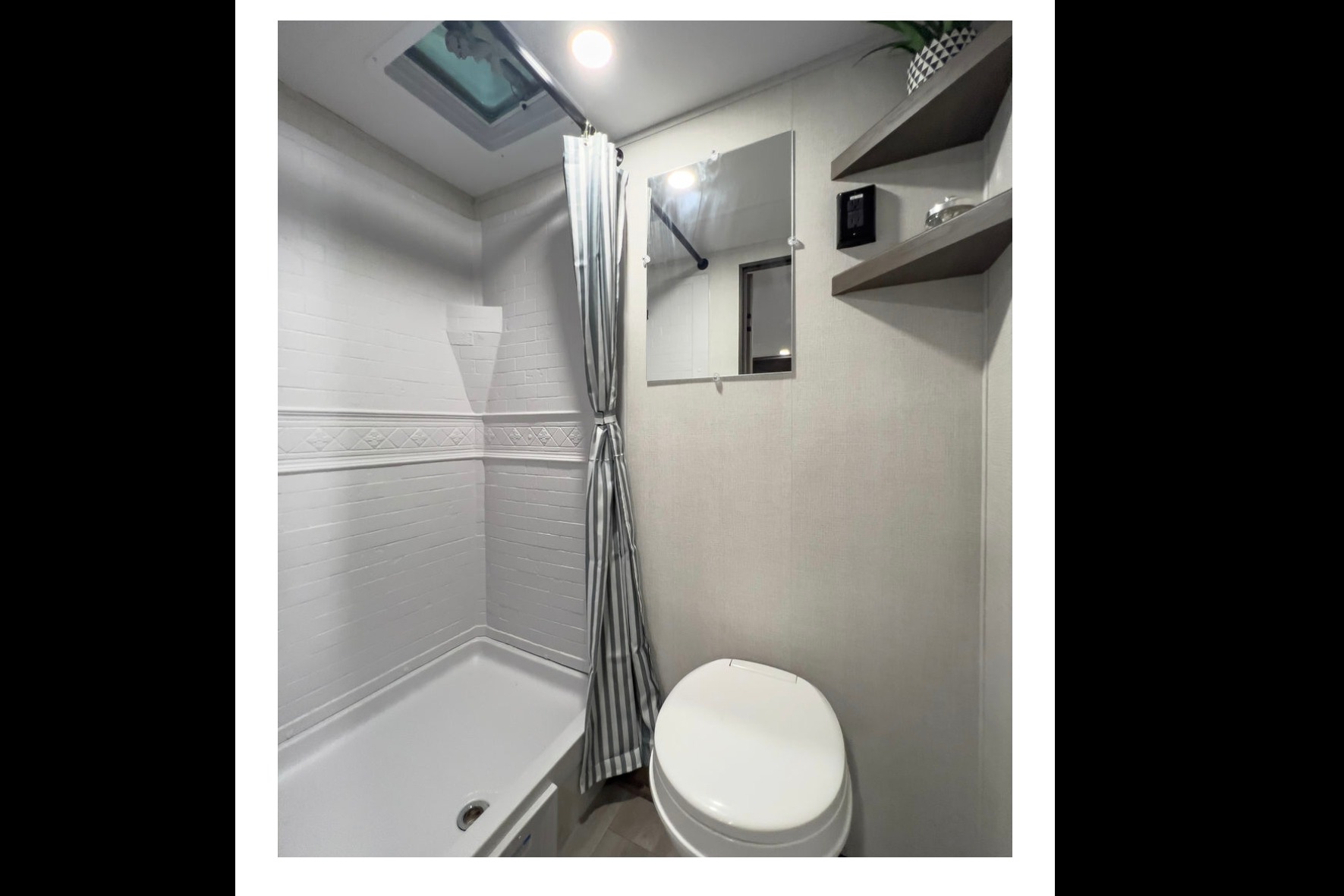 Grand Design Transcend one 151bh  Travel Trailer