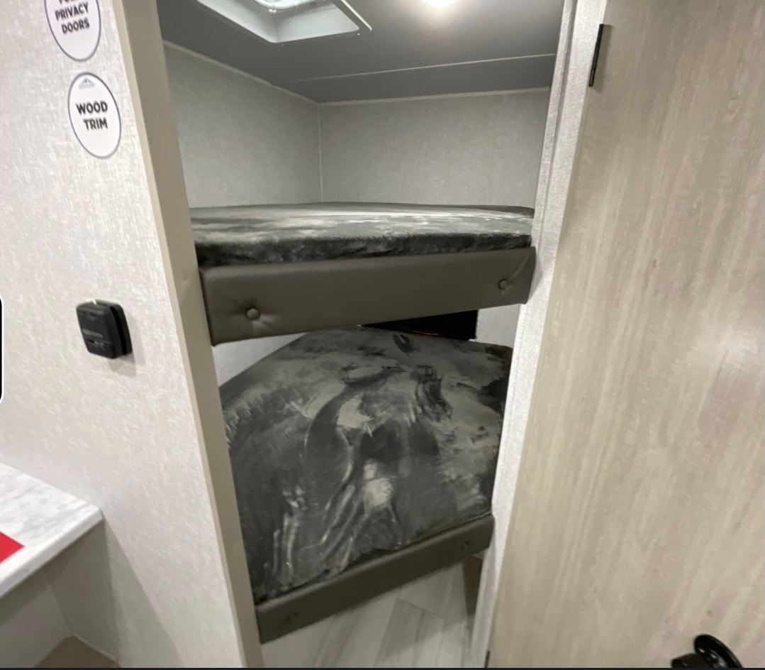 Lori's East to West Della Terra Travel Trailer