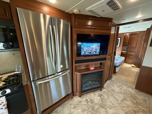 Desert Glamp Coach