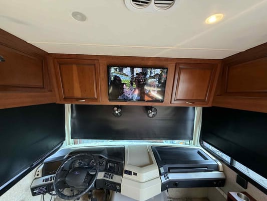 Desert Glamp Coach