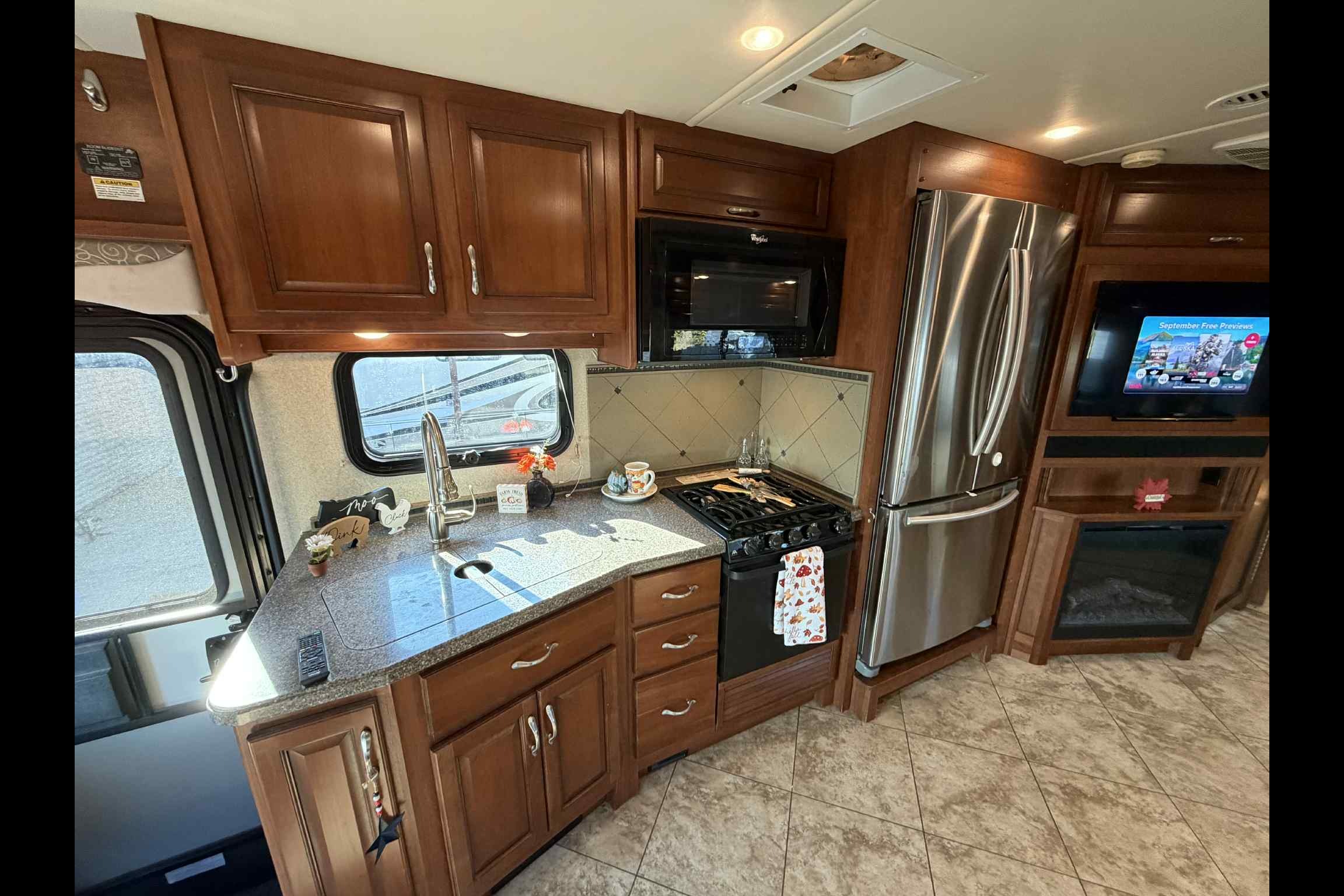 Desert Glamp Coach