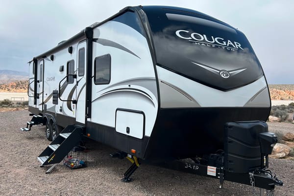 The Cougar Luxury Family Bunkhouse