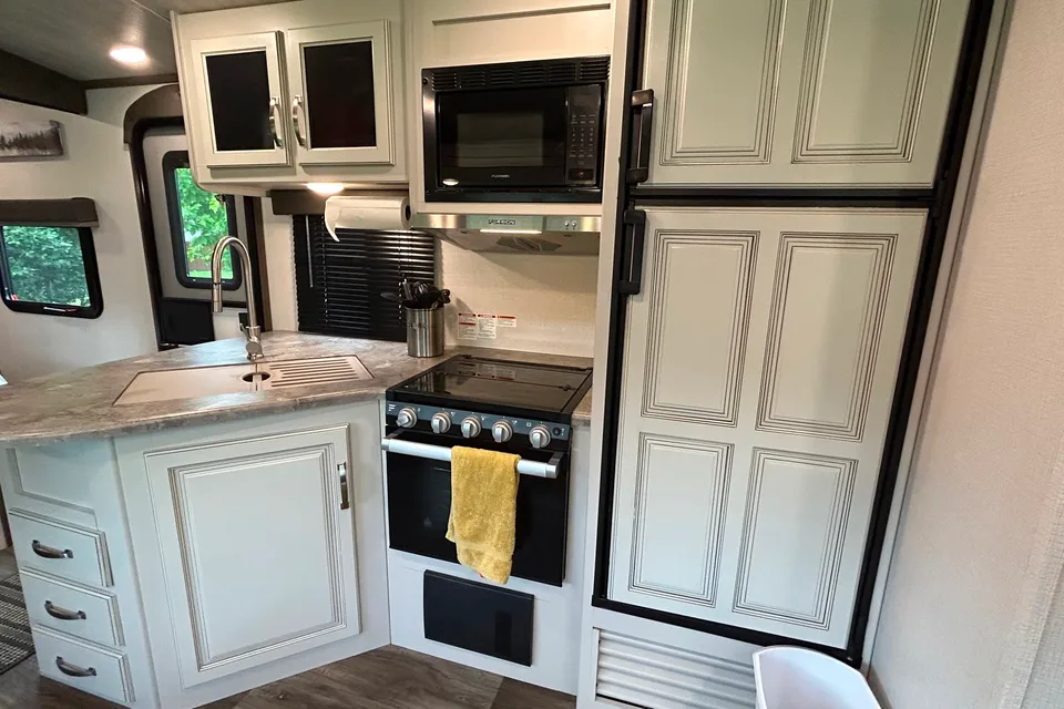 The Cougar Luxury Family Bunkhouse