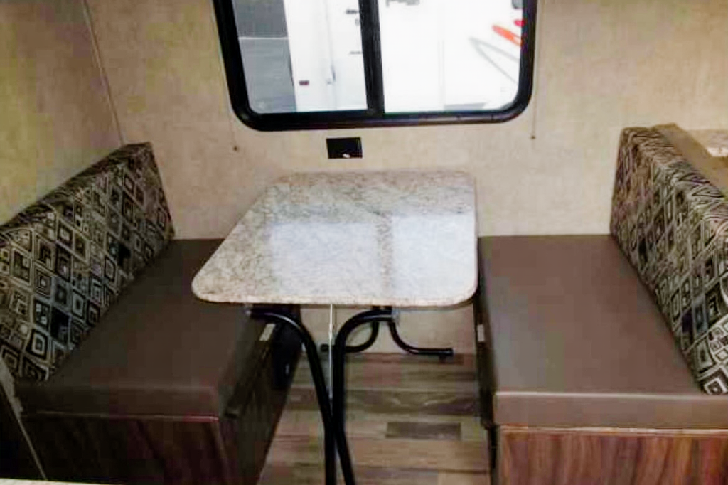 Skye Coachmen Clipper Roulotte