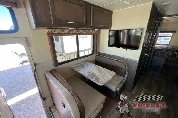 Adrian's Coachman Pursuit 29ss Class A