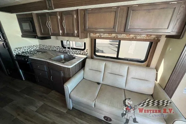Adrian's Coachman Pursuit 29ss Class A