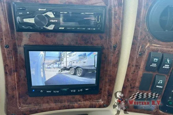 Adrian's Coachman Pursuit 29ss Class A