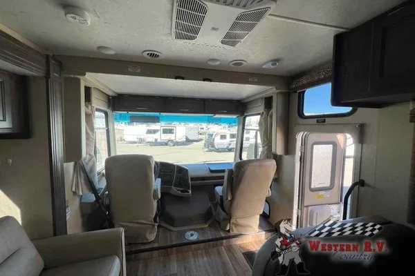 Adrian's Coachman Pursuit 29ss Class A