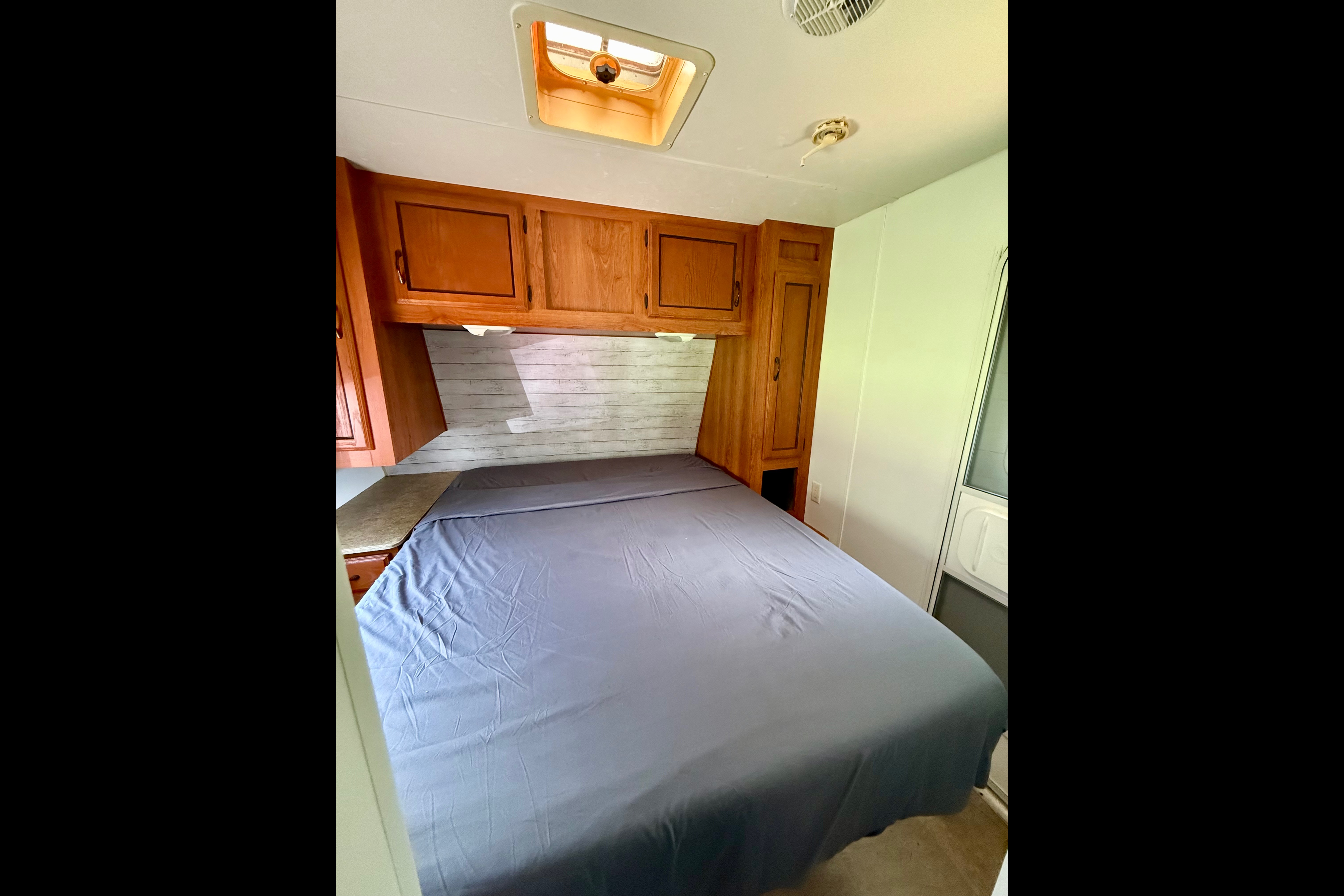Lindsey Family Coachmen Catalina Travel Trailer