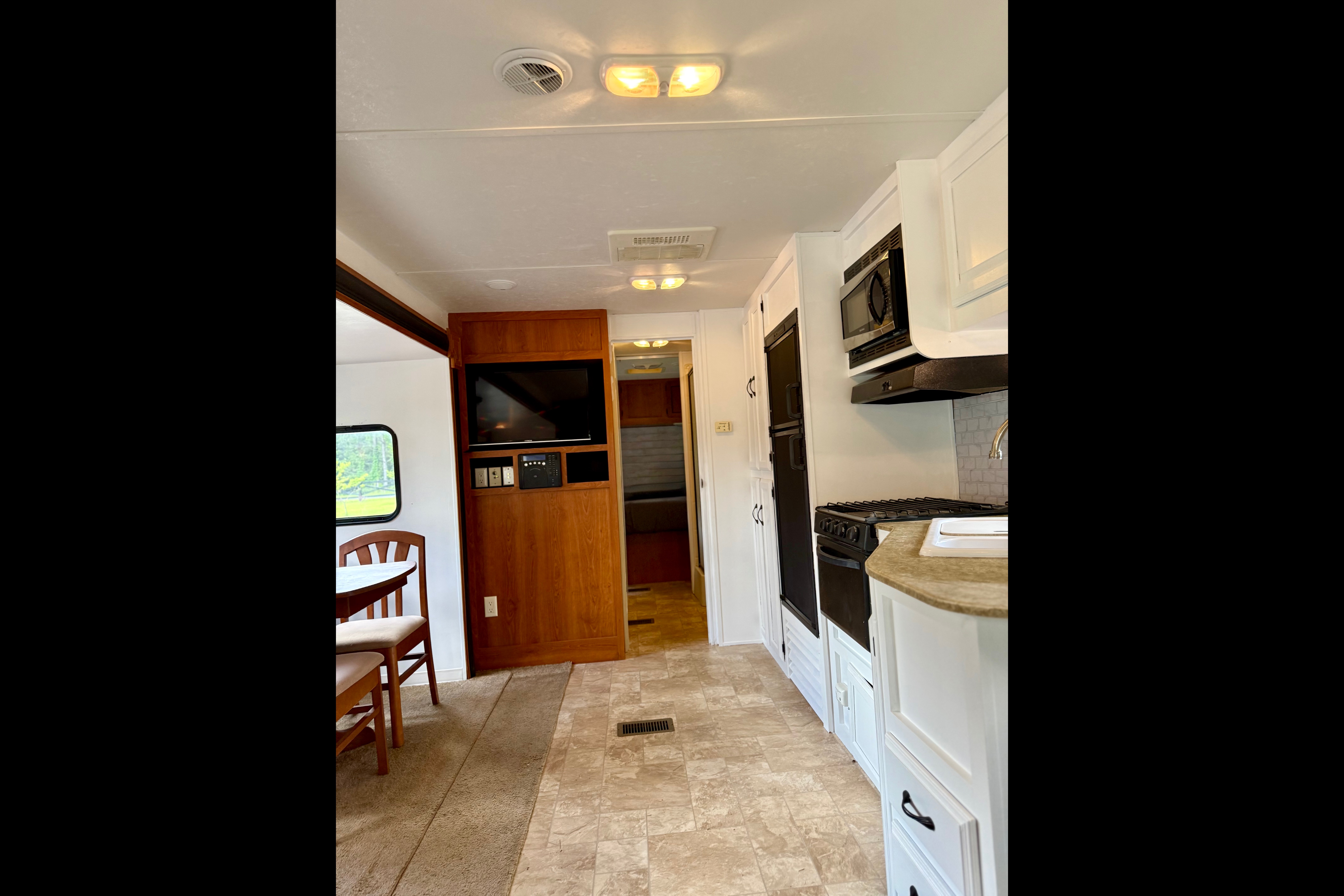 Lindsey Family Coachmen Catalina Travel Trailer