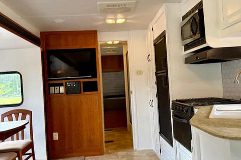 Lindsey Family Coachmen Catalina Travel Trailer