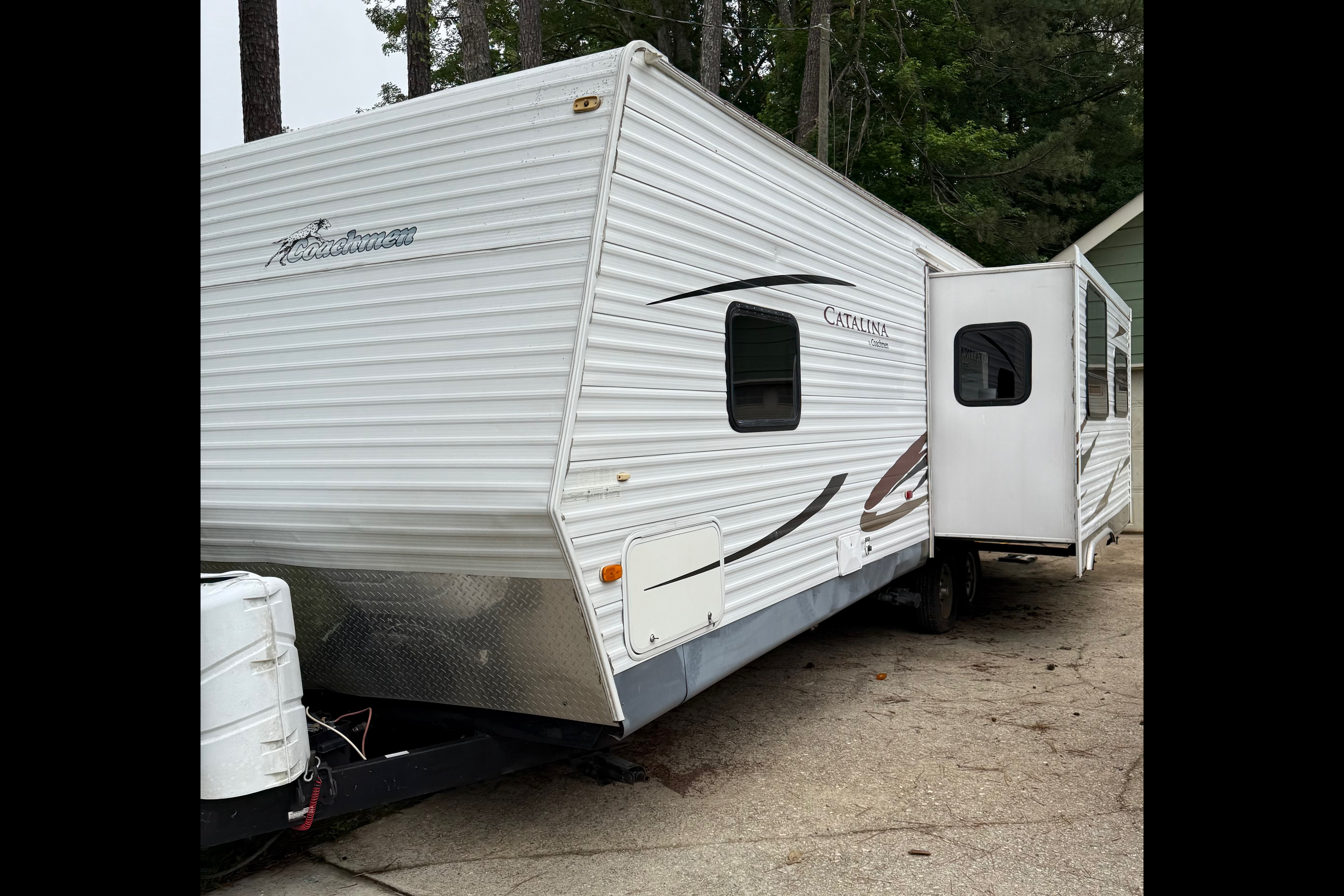 Lindsey Family Coachmen Catalina Travel Trailer
