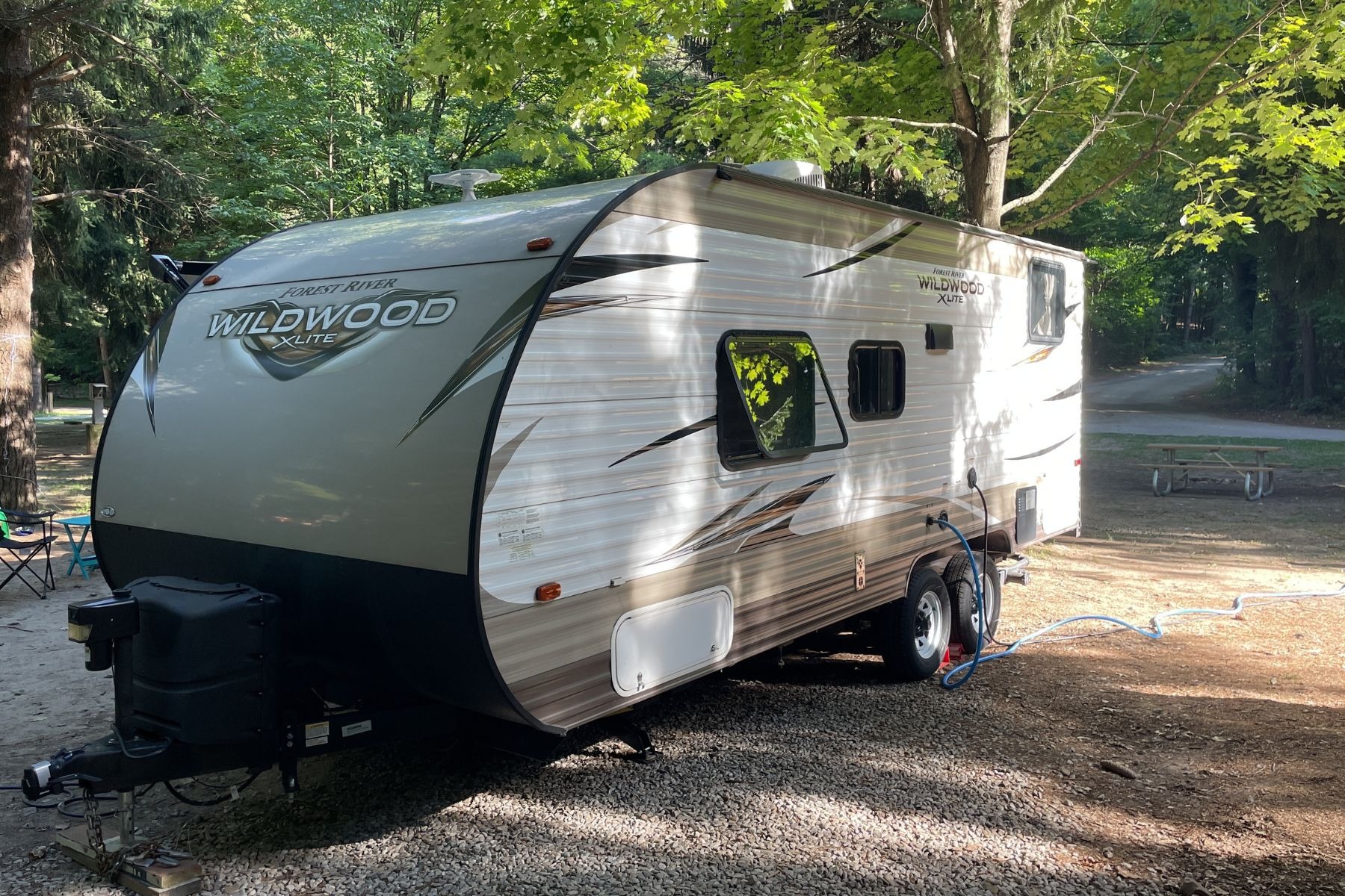 Family RV Rental | Sleeps 5 | Delivery Available | Easy Setup | Bunks + Queen Bed