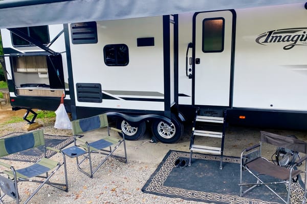 “Big Cedar” 2022 Grand Design Lots of extras included!