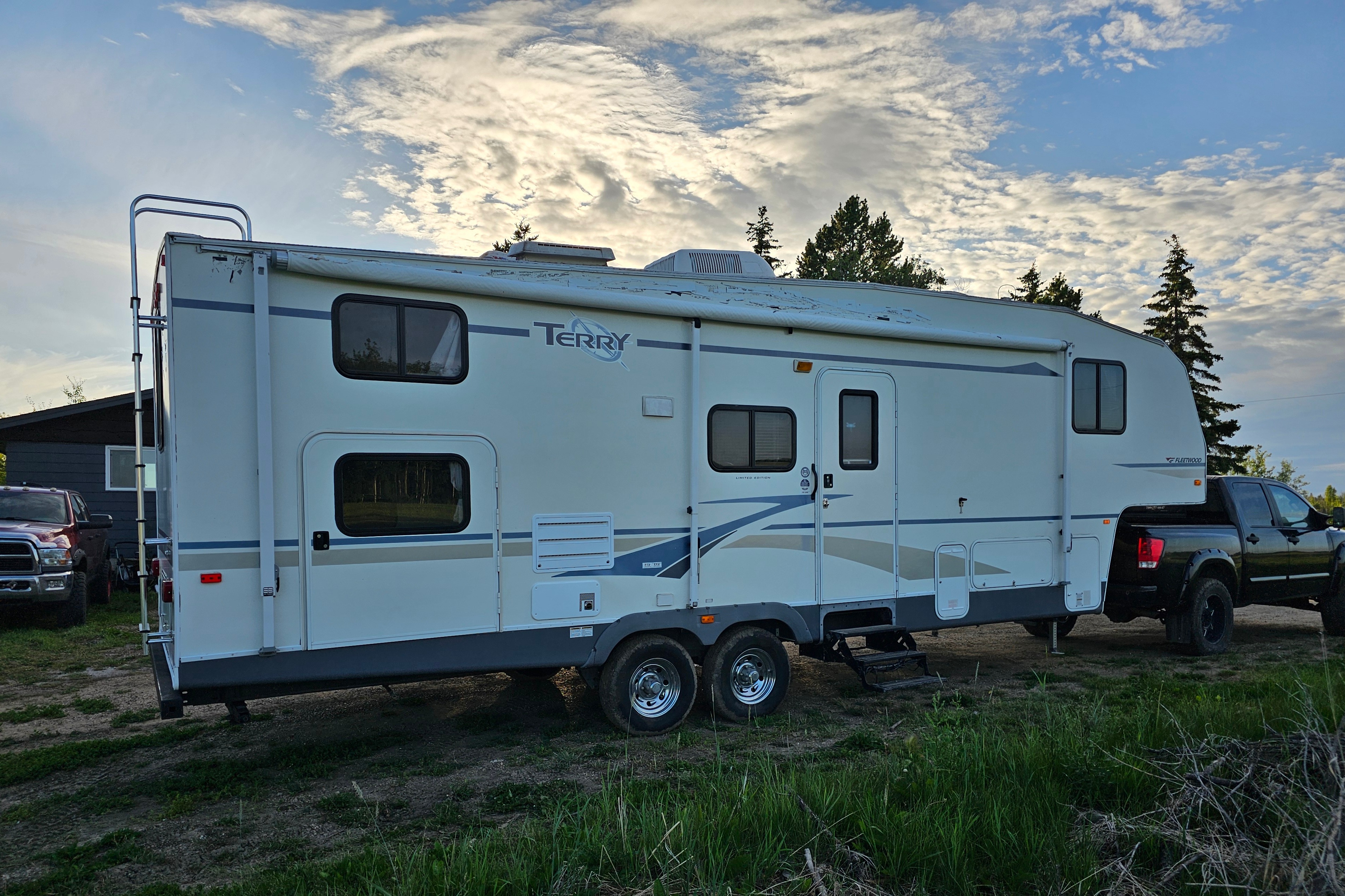 Brads Fleetwood Terry 5th wheel
