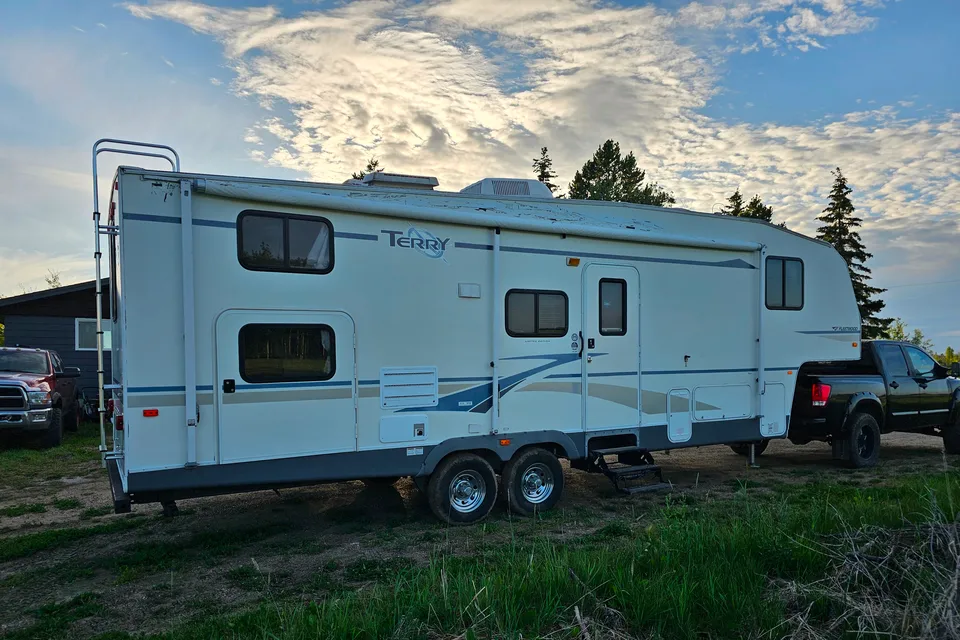 Brads Fleetwood Terry 5th wheel