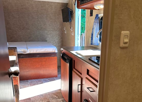 Bunkhouse Adventure Basecamp