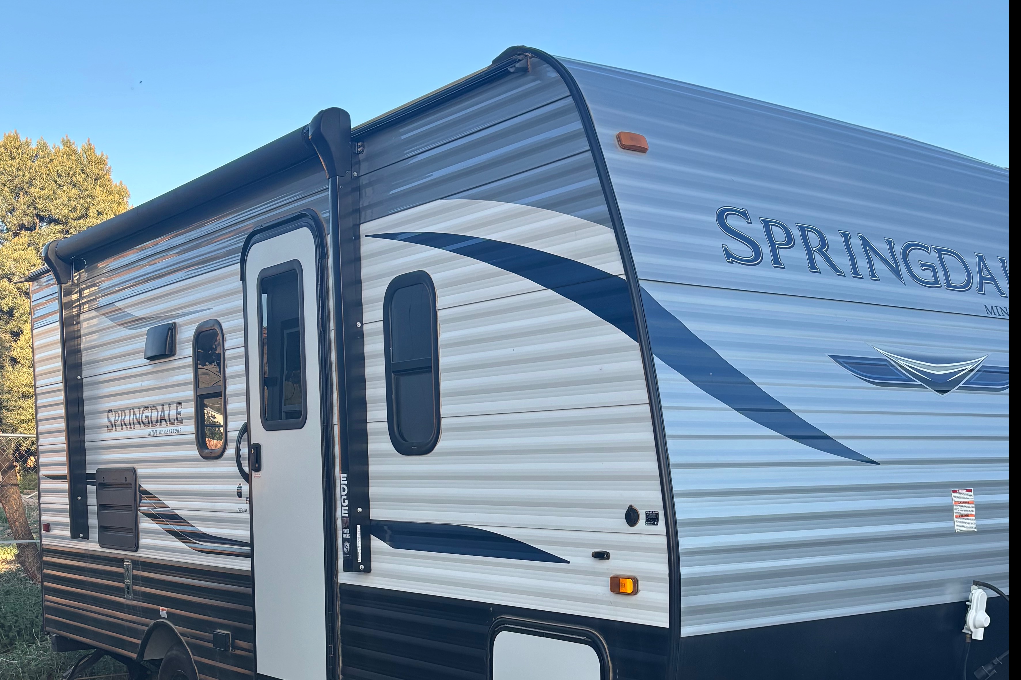 Arturo's Keystone Springdale 1760BH Travel Trailer