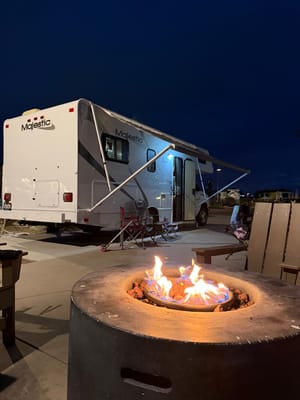 Desert Cruiser - Easy to Drive (Sleeps 5)