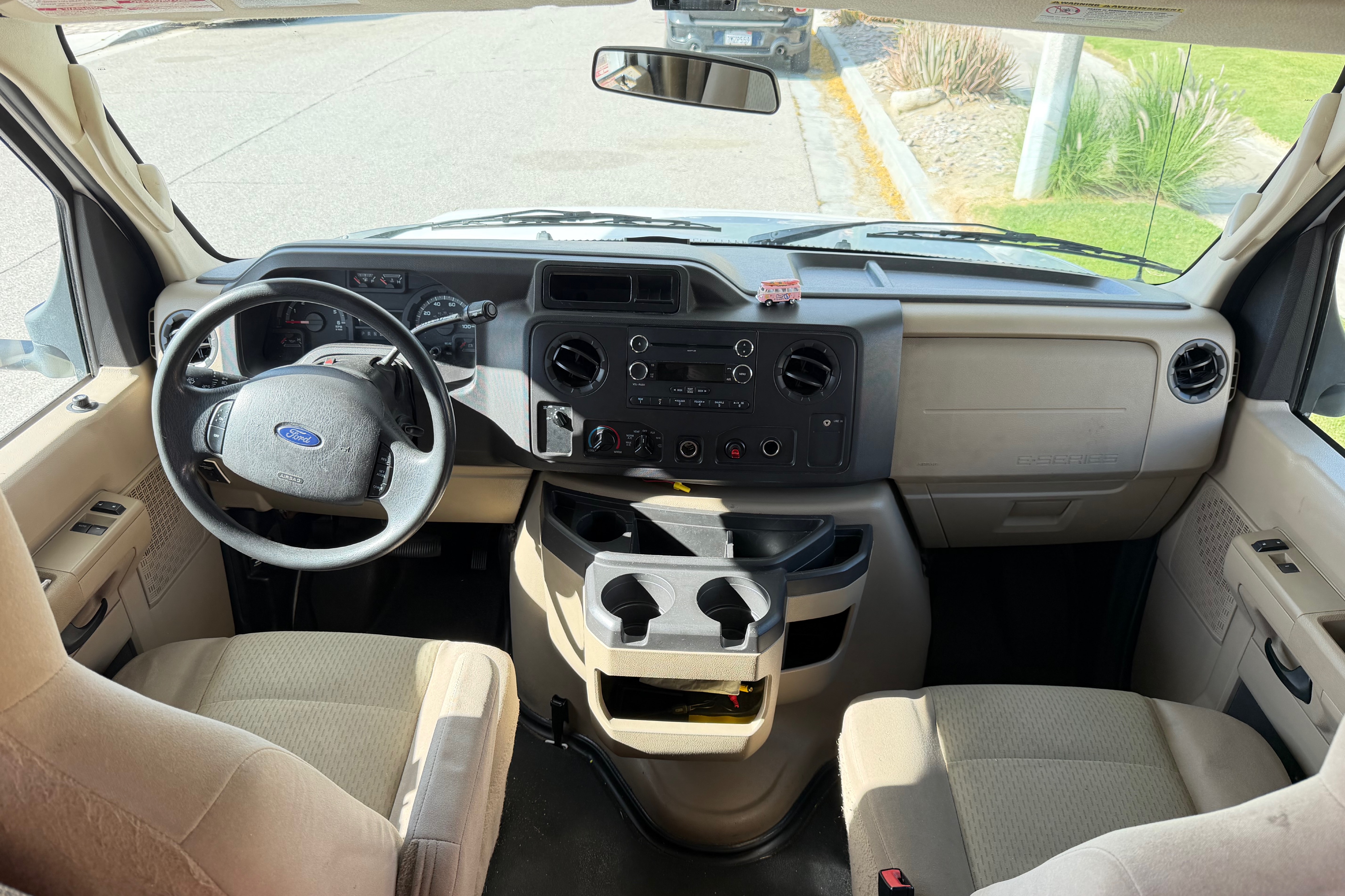 Desert Cruiser - Easy to Drive (Sleeps 5)