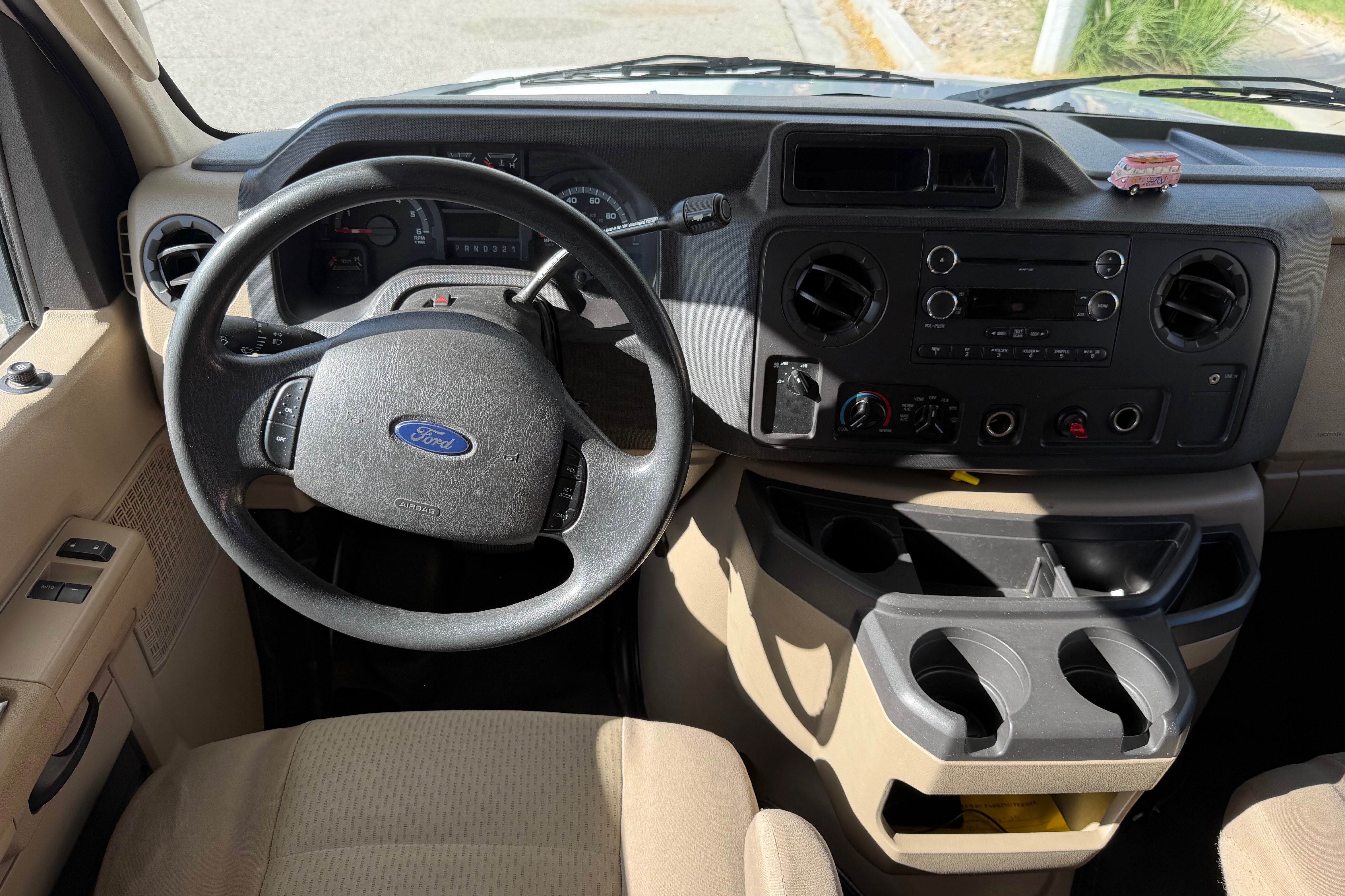 Desert Cruiser - Easy to Drive (Sleeps 5)