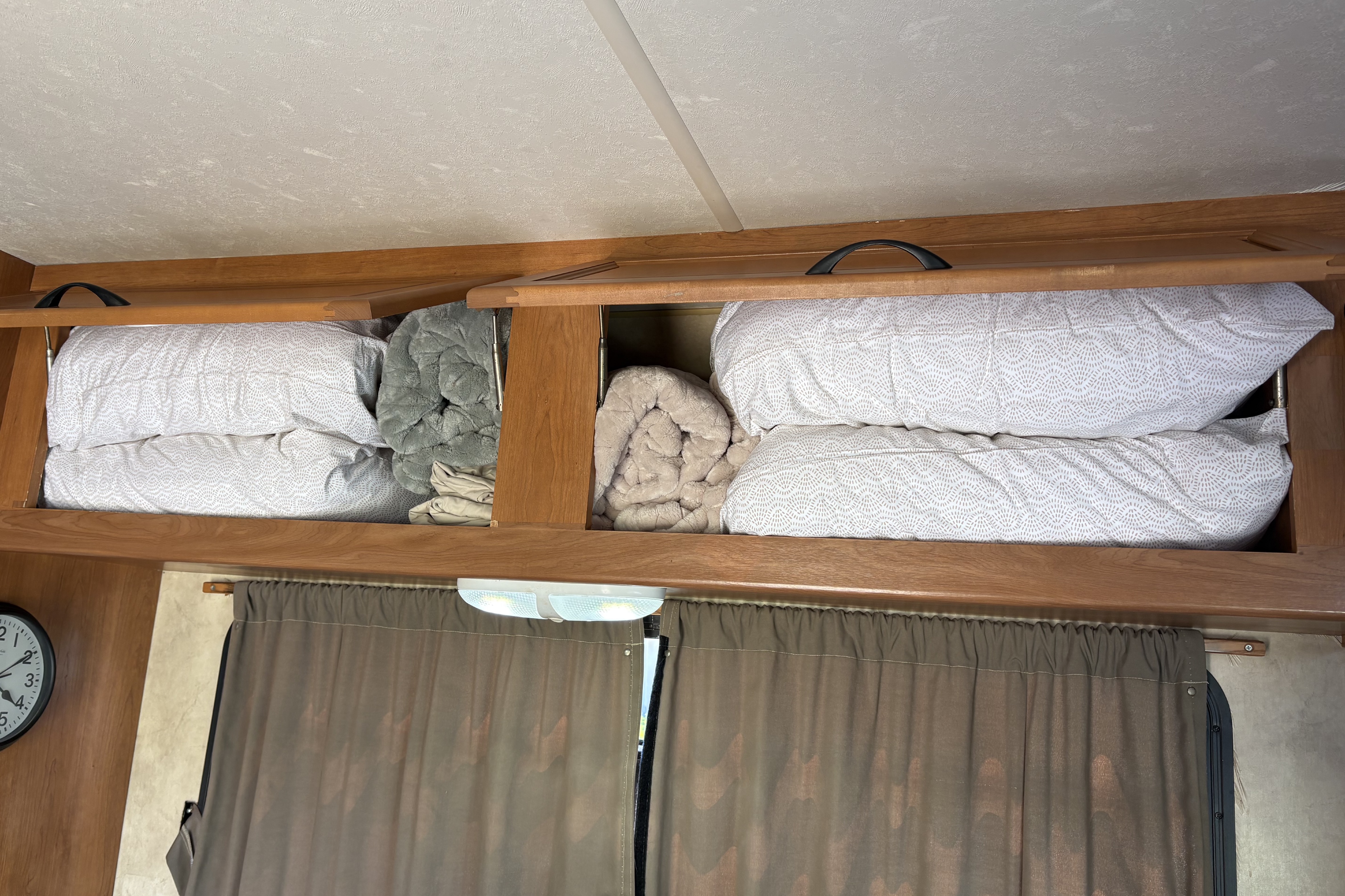 Desert Cruiser - Easy to Drive (Sleeps 5)