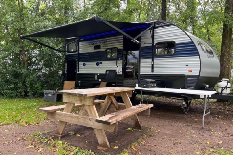 Clean and Cozy Cherokee Wolf Pup Travel Trailer