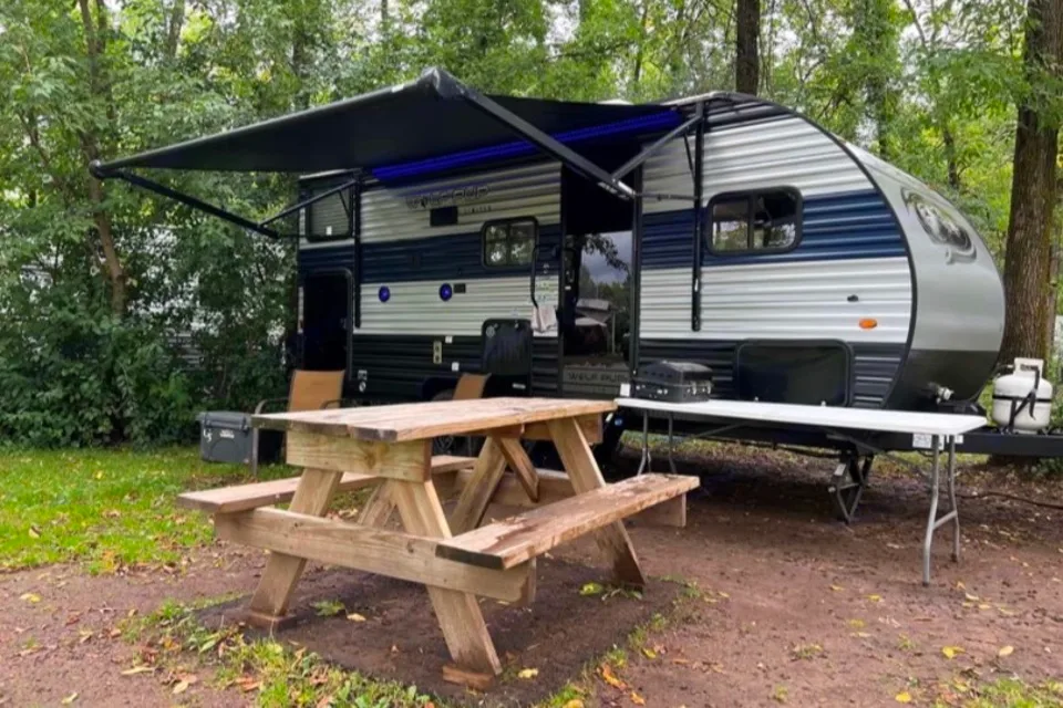 Clean and Cozy Cherokee Wolf Pup Travel Trailer