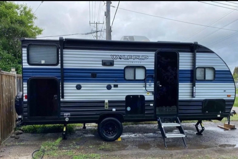 Clean and Cozy Cherokee Wolf Pup Travel Trailer