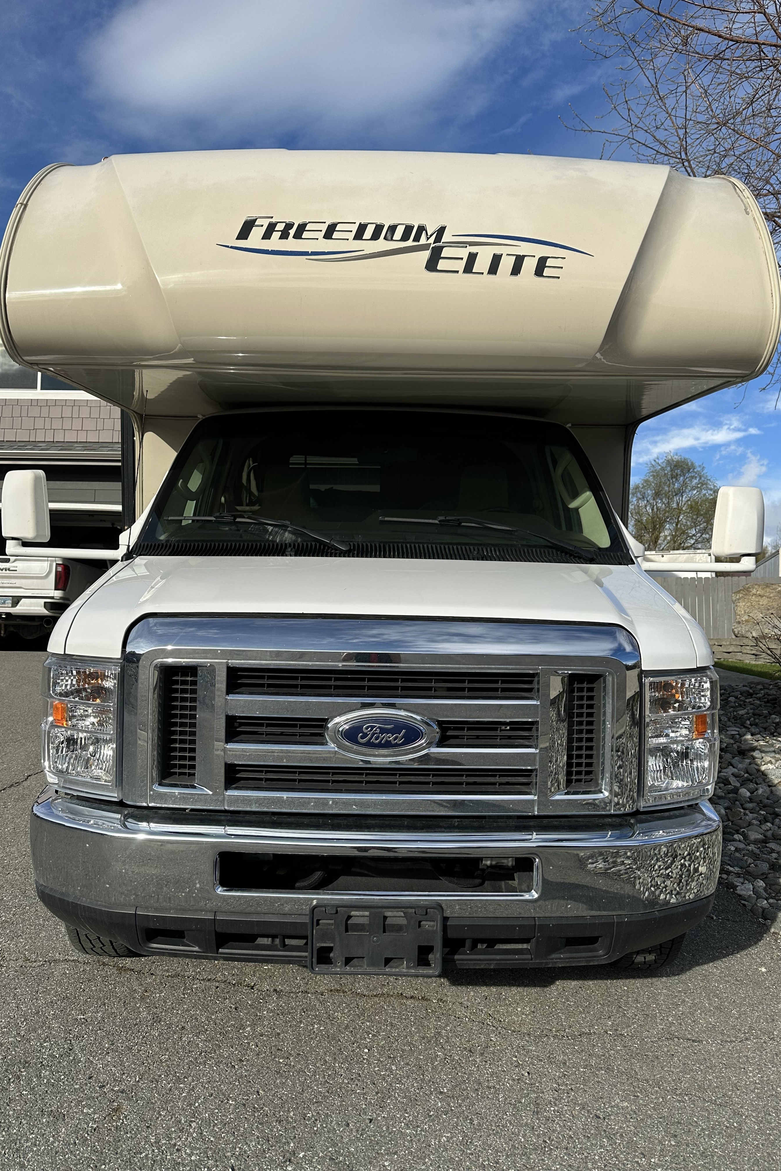 Alaska Adventure Thor Motor Coach 23H Class C