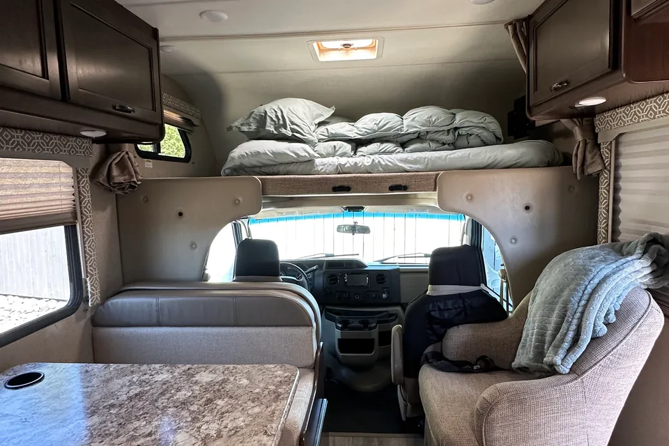 Alaska Adventure Thor Motor Coach 23H Class C