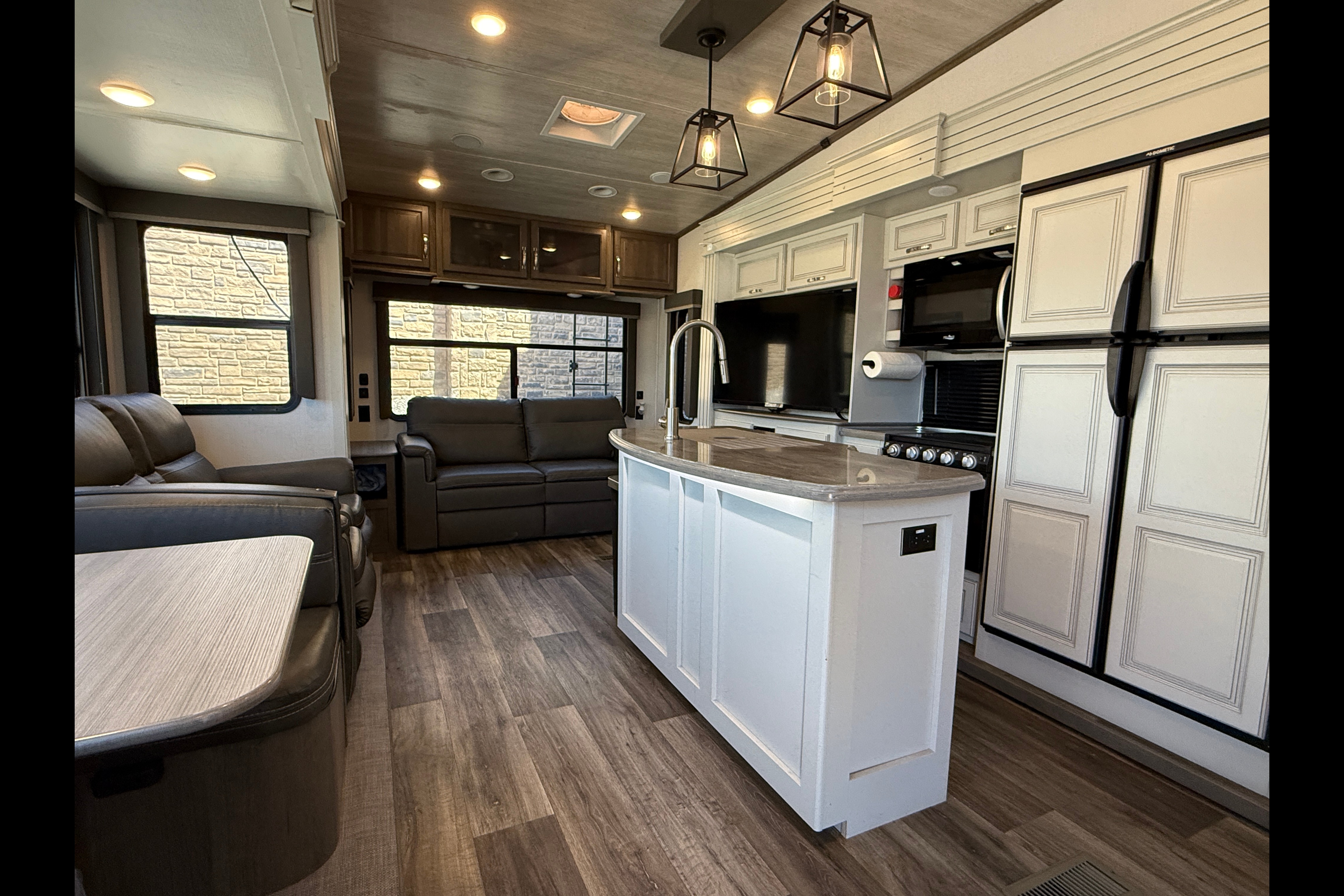 2022 Cougar 368MBI – King Bed + Bunk Room