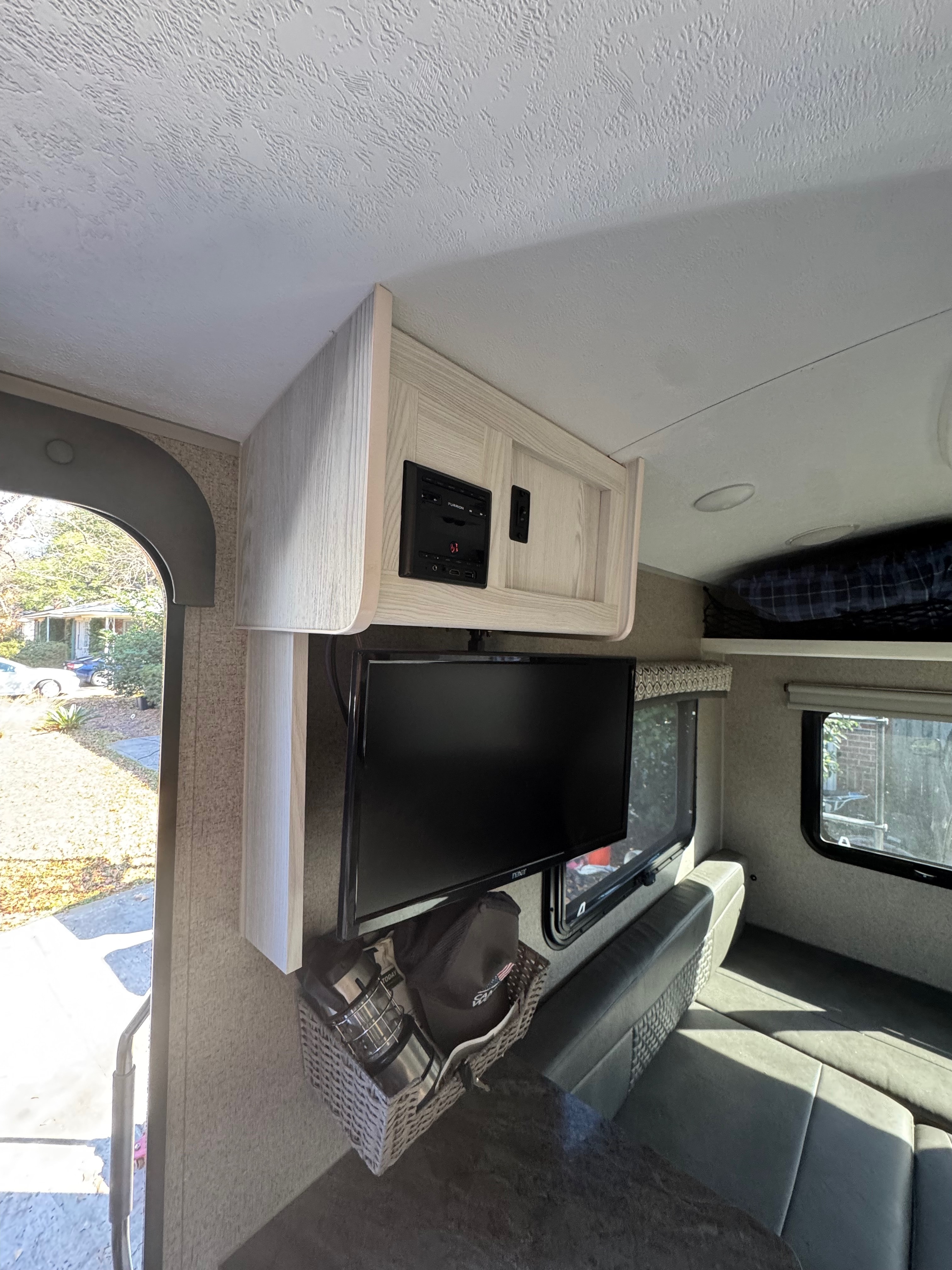 Reva's Flagstaff Epro Travel Trailer