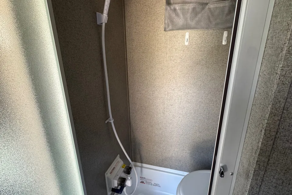 Reva's Flagstaff Epro Travel Trailer