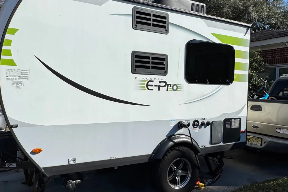Reva's Flagstaff Epro Travel Trailer