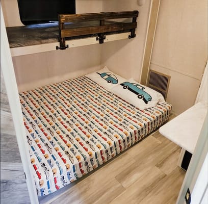 2022 Impression Bunk /Loft / 2nd Private Room Forest River